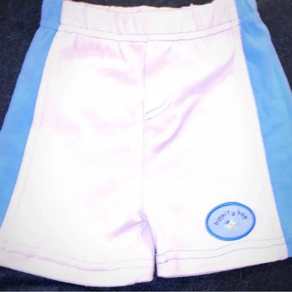 💞 New Baby & Toddler Boy Size 3-6 Months Cream & Blue Knit Shorts